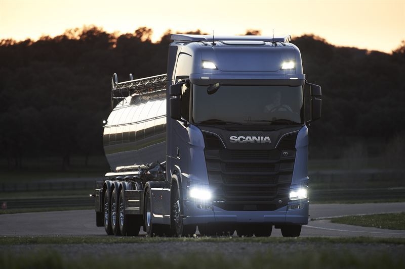 İşte 15 Fotoğrafta YENİ SCANIA 8