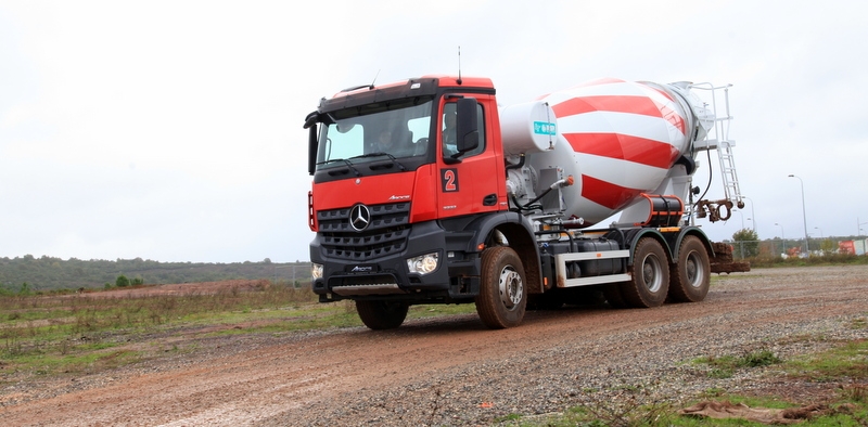 Gazeteciler, Mercedes-Benz’in Euro 6 kamyonlarını test etti 7