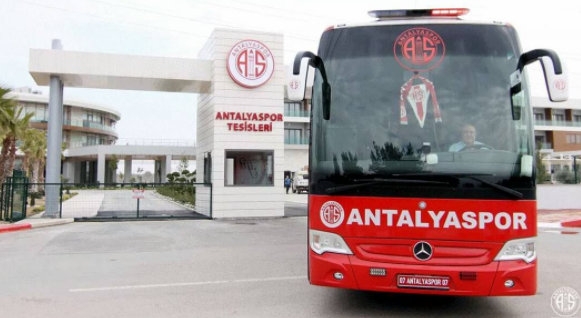 Fenerbahçe, Galatasaray, Beşiktaş, Trabzonspor ve diğerler takımlar hangi otobüsleri kullanıyor? (FOTO HABER) 1