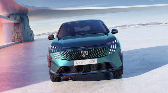 İŞTE YENİ PEUGEOT E-3008'E AİT İLK GÖRSELLER 1