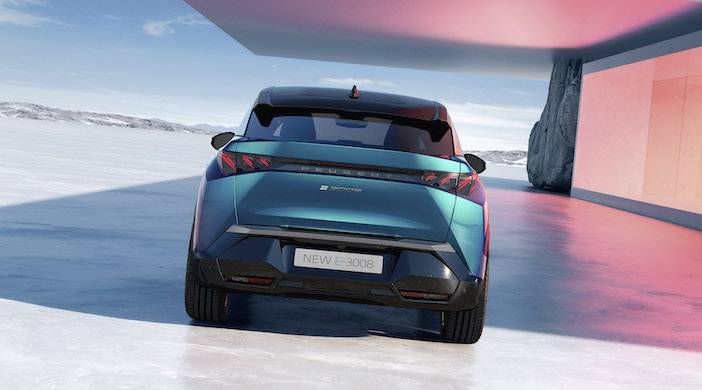 İŞTE YENİ PEUGEOT E-3008'E AİT İLK GÖRSELLER 2