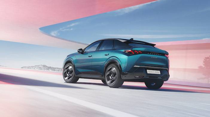 İŞTE YENİ PEUGEOT E-3008'E AİT İLK GÖRSELLER 3