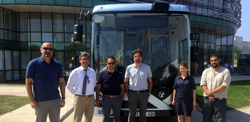 Akıllı ve Elektrikli Otobüslerini Girişimci ve Yazılımcılarla Buluşturdu
