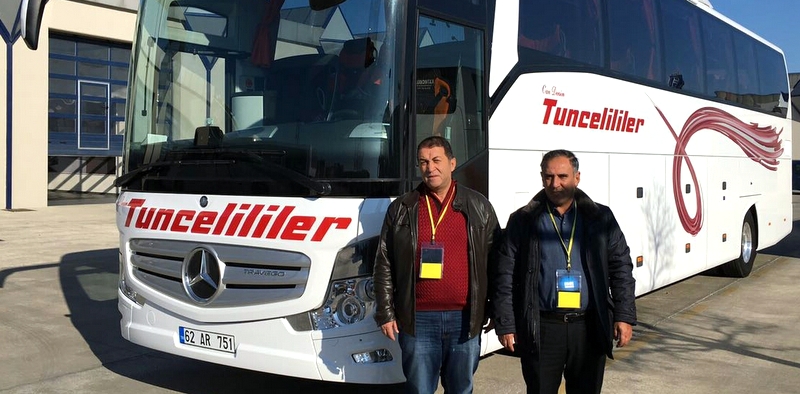 3 müşterisine 3 otobüs teslim etti