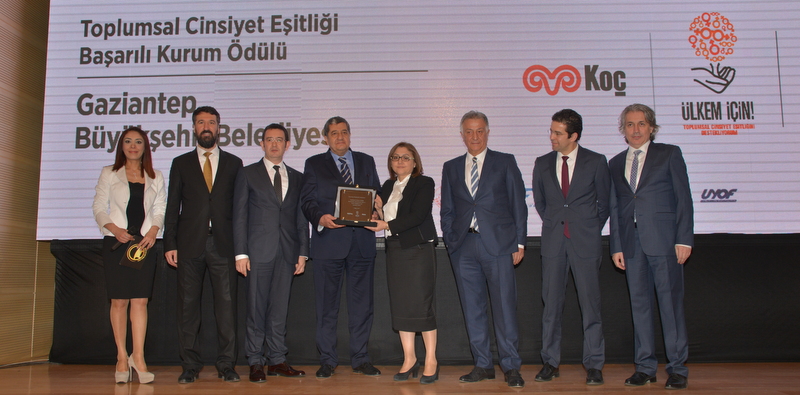 Otokar, Toplumsal Cinsiyet Eşitliği Ödülü’nün dördüncüsünü Fatma Şahin’e verdi