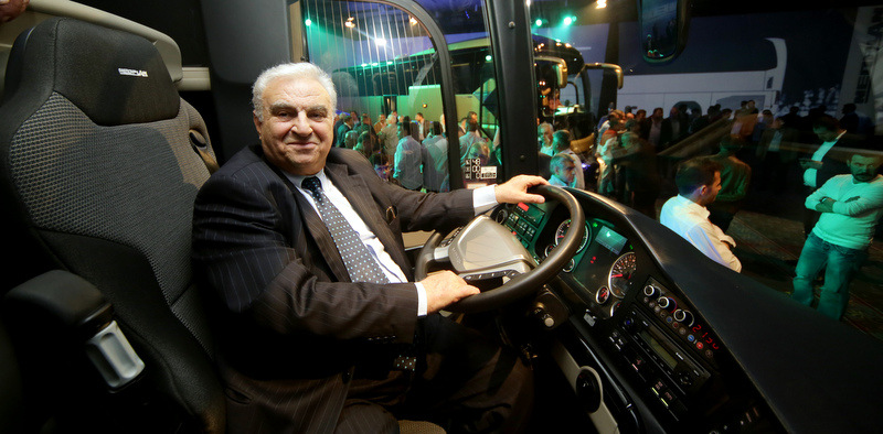 Yeni Tourliner 2+2 otobüsün ilk sahibi oldu