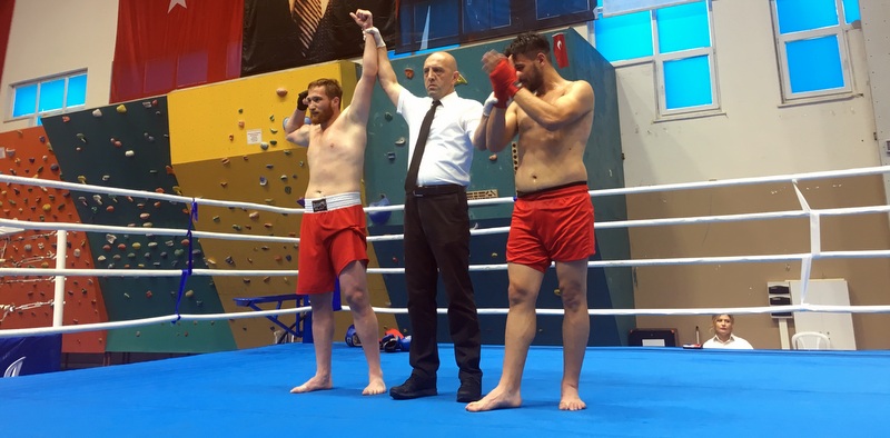 Sertrans’ın sponsor olduğu Kick-bokscu Türkiye şampiyonu oldu