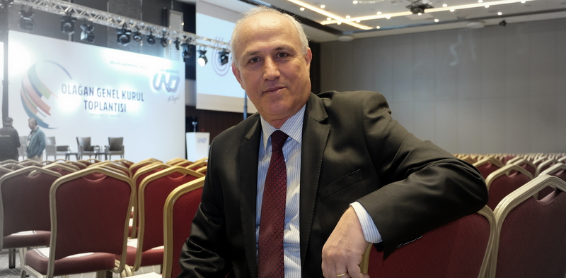 İŞİNE GELİRSE