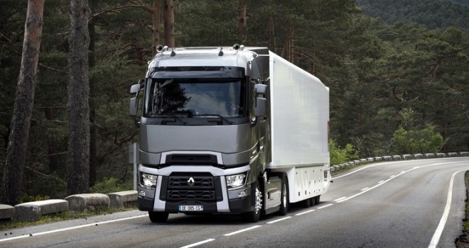 Renault Trucks’dan kilometre sınırsız 2 yıl parça garantisi
