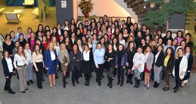 Mercedes-Benz Türk üst yönetiminde kadın çalışanların sayısı son 10 yılda 6 kat arttı