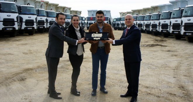Antalyalı firmaya 30 adet Ford Trucks