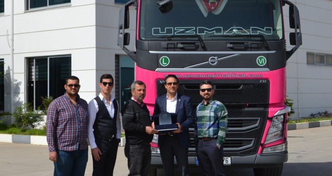 Filosuna 540hp gücünde Volvo Trucks FH13 6x4 çekici kattı