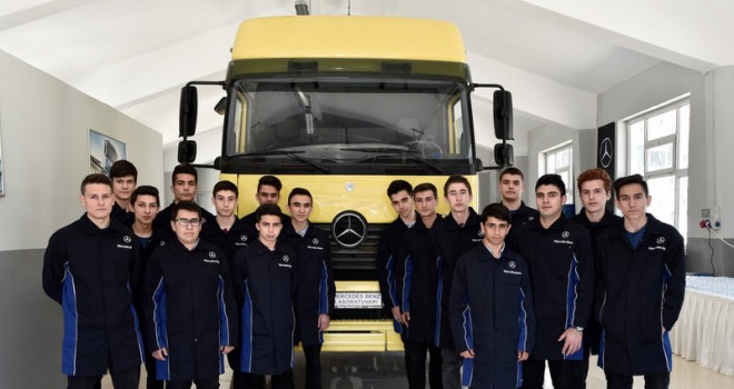 Mercedes-Benz Türk gençlere projeleriyle destek oluyor
