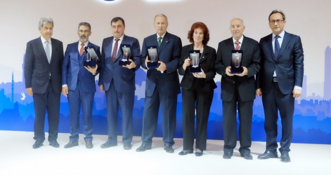 Uluslararası karayolunun başarılı tepe yöneticilerine ödül