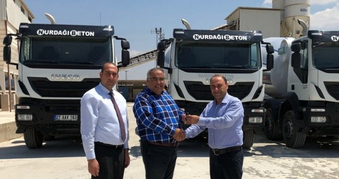 Iveco’dan  Nurdağ Beton’a 3 adet Trakker Mikser