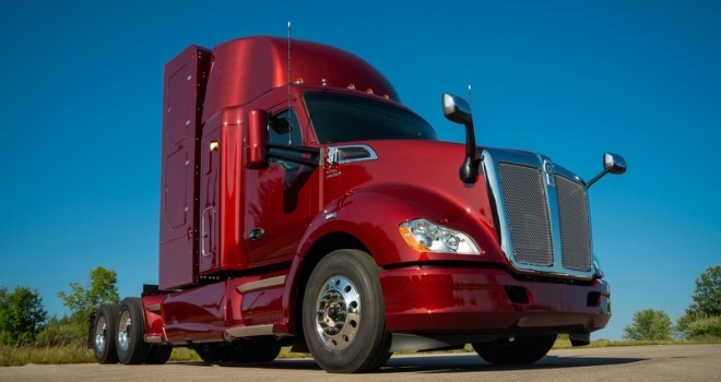 Toyota Hidrojen Yakıtlı Çekicisini Tanıttı