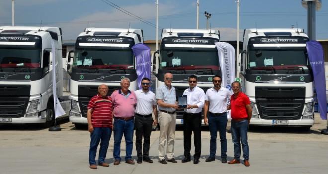 Özçelik Transport filosuna 10 adet FH 460 HP Volvo Trucks kattı