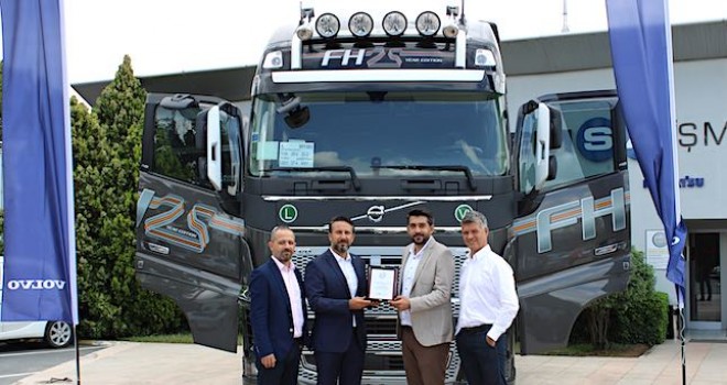 Agit Nakliyat filosuna 25. yıl özel konseptli Volvo FH16