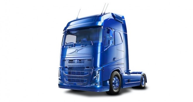 Volvo Trucks Mavi Kontrat ile müşterilerine avantajlar sunuyor