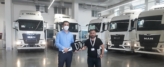 MAN’dan Mescier Demir Çelik’e 10, Aşkın Demir Çelik ise 5 adet çekici teslim etti