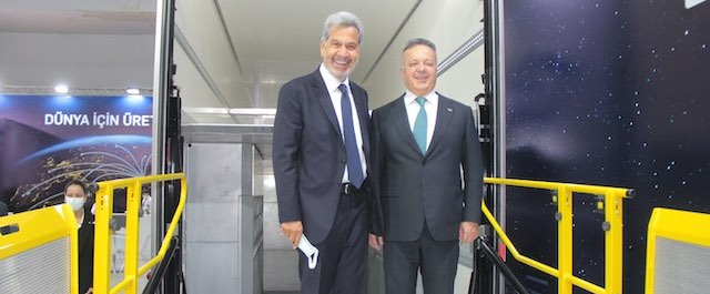 Tırsan, Van Eck Trailers’ın İkiz Kat aracını Logitrans Fuarında tanıttı