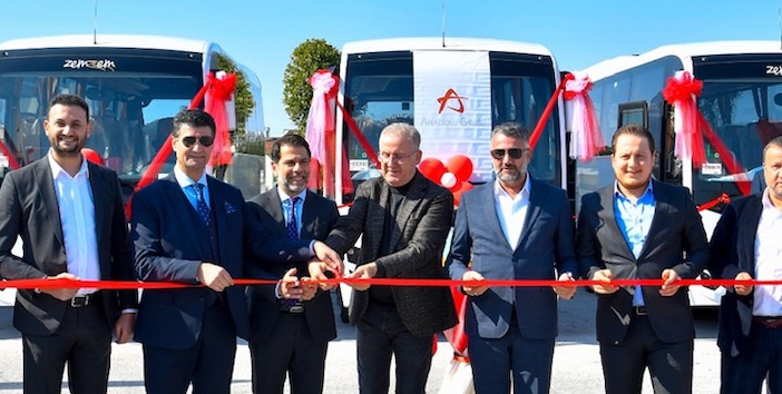 Zemzem Turizm’e 15 adet Isuzu NovoLux midibüs