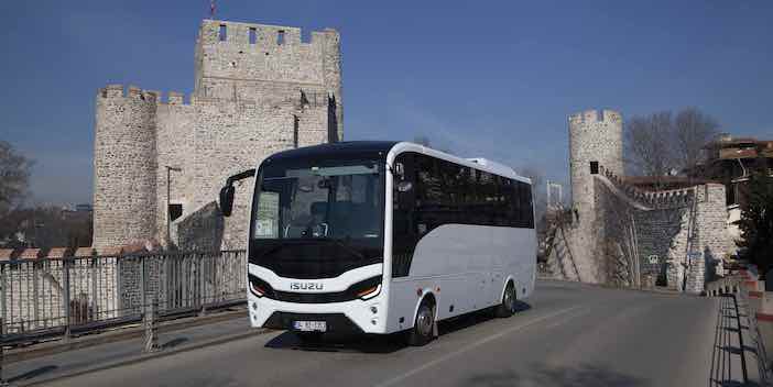 Türkiye'deki Turizm Operatörleri, Verimlilik ve Konfor için Allison Donanımlı Anadolu Isuzu Grand Toro'yu Tercih Ediyor