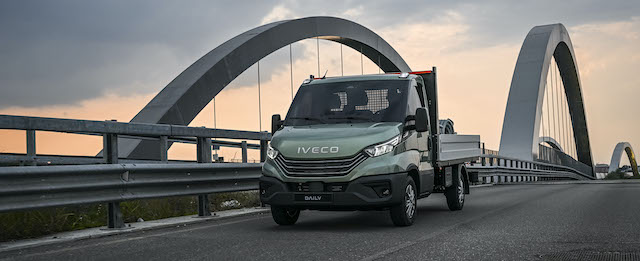 YENİ IVECO DAILY’LER ZAMANIN EN İYİ SÜRÜCÜ DENEYİMİNİ SUNUYOR