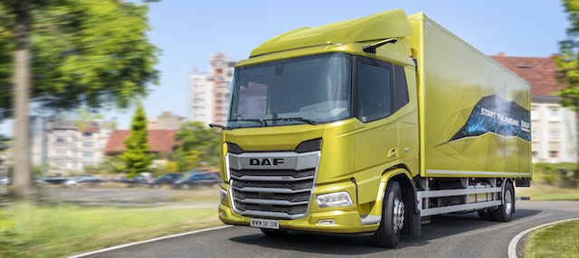 PX-7 motorlu DAF XD için ekstra dingil mesafeleri ve kabin modelleri eklendi