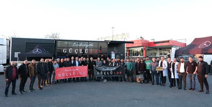 Mercedes-Benz Kamyon’un Sağlık Bakım TIR’ı 2023’te 3 bin 600 kişiye ulaştı