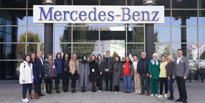 Kadın Kaptanlar, Mercedes-Benz Türk Fabrikalarını Ziyaret Etti