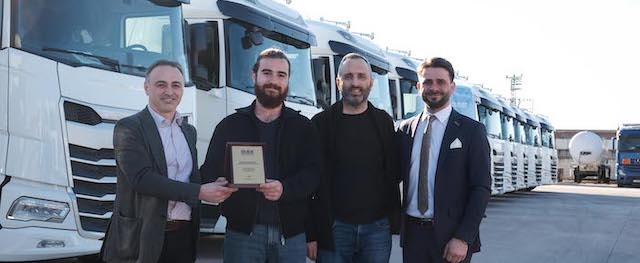 Hicri Ercili'ye 25 Adet DAF