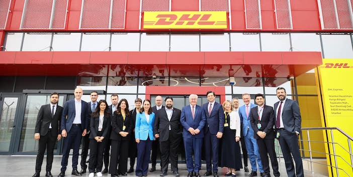 Almanya Cumhurbaşkanı Frank-Walter Steinmeier DHL Express Türkiye’nin İstanbul Havalimanı’ndaki operasyon merkezini ziyaret etti