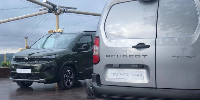 PEUGEOT yeni hafif ticari araçlarını tanıttı