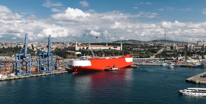 United Global Ro-Ro, AD Ports Group’un İki PCTC Feeder Gemisi ile Otomotiv Lojistiği Kapasitesini Genişletiyor