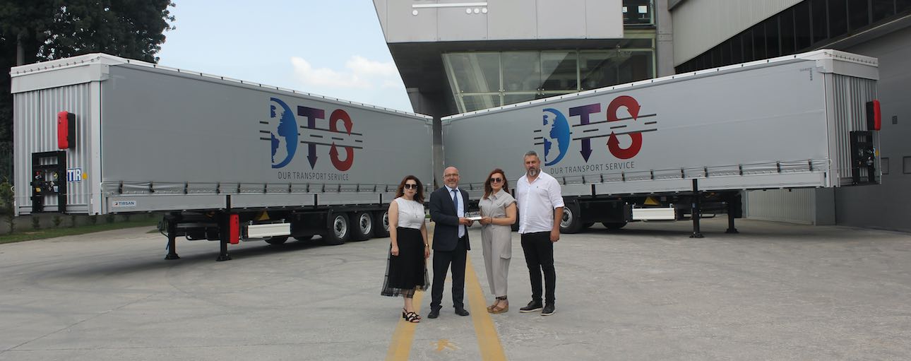 Tırsan, DTS Lojistik’e 10 adet Tenteli Perdeli Multi-Ride teslim etti