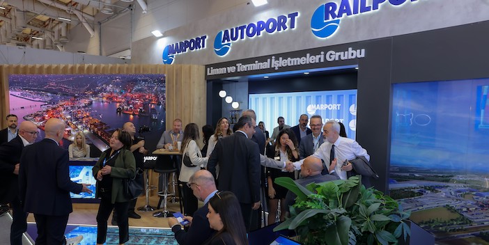 Arkas Holding Liman ve Terminal İşletmeleri Grubu, Uluslararası Logitrans Transport ve Lojistik Fuarı’nda sektörle buluştu