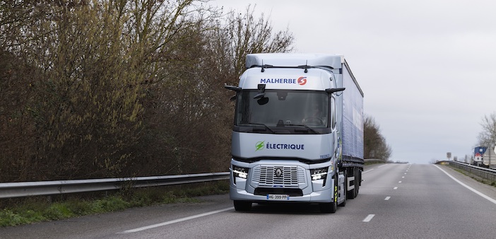 Renault Trucks, Malherbe ile iş birliği yaparak Blainville - Bourg-en-Bresse - Lyon lojistik koridorunu elektriklendiriyor