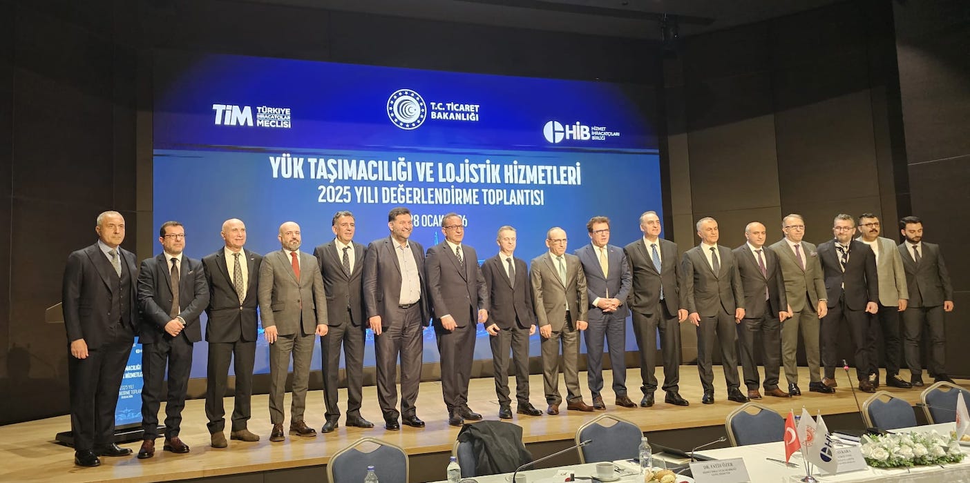 “Mal ihracatı ile birlikte büyüyerek uluslararası lojistik gelirlerini orta vadede 40 milyar dolara çıkarmayı hedefliyoruz”