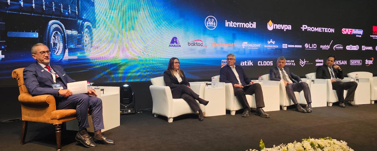 “Değişen Taşımacılık Ekosistemi ve Ortak Gelecek” panelinde dönüşüm, elektrikli, otonom ve bağlantılı araçlar konuşuldu
