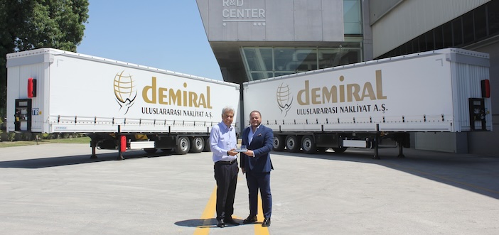 Tırsan’dan Demiral Uluslararası Nakliyat’a 5 Adet Yeni Nesil Tenteli Perdeli Multi-Ride
