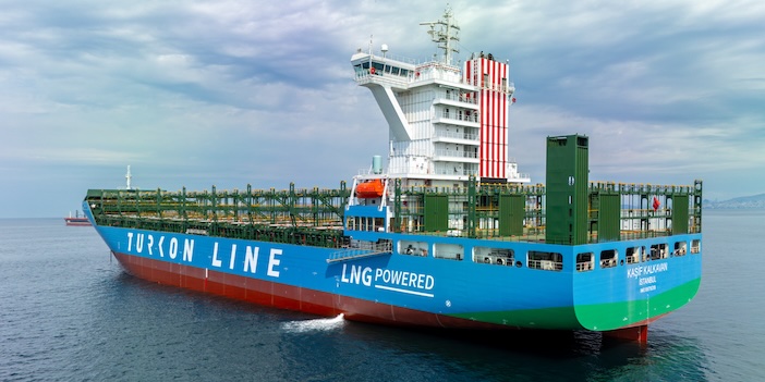 Türkiye'nin İlk ve En Büyük LNG'li Konteyner Gemisi "Kaşif Kalkavan" Servise Başlıyor