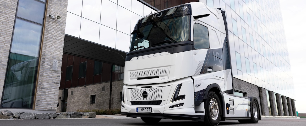 Volvo Trucks’tan 100. Yılına Özel “Volvo 100 Year Edition” Serisi