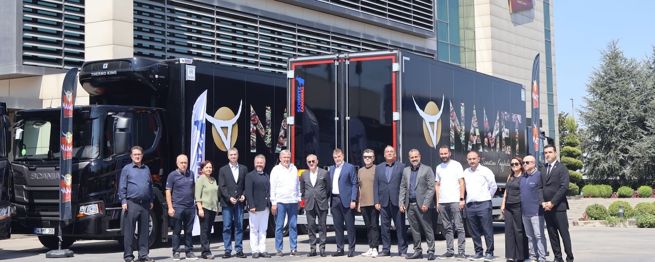 NAMET, Schmitz Cargobull FERROPLAST teknolojisine sahip frigorifik kutu üstyapının Türkiye’deki ilk sahibi oldu