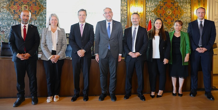 DHL eCommerce Türkiye ve İstanbul Üniversitesi geleceğin e-ticaret profesyonellerini yetiştirecek