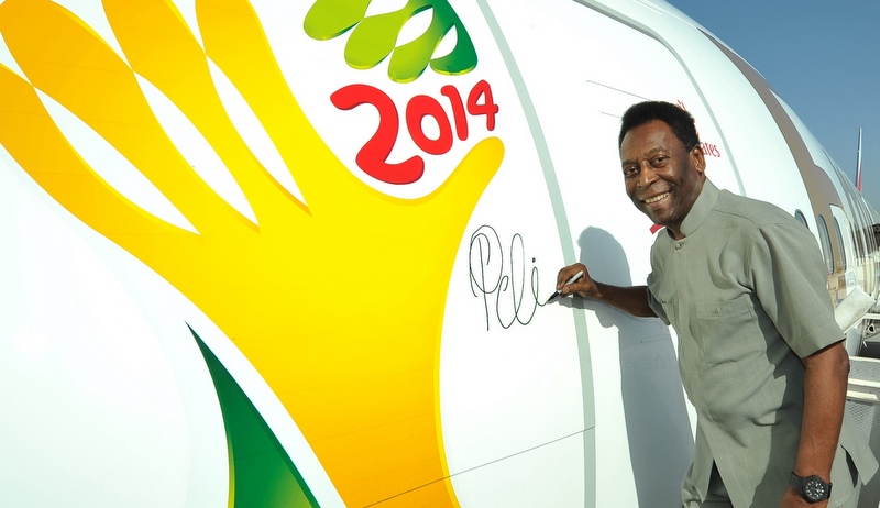 Emirates’ten Pelé imzalı Boeing 777