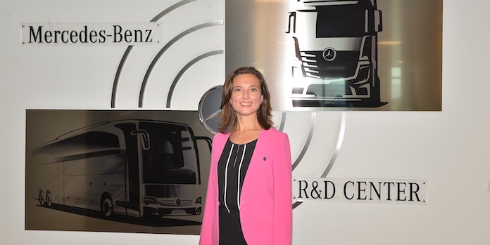 mercedes-benz-turk-otobus-gelistirme-karoseri-direktoru-dr-zeynep-gul-koca.jpg
