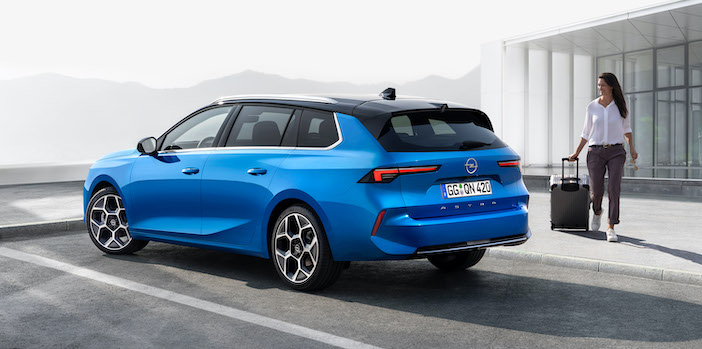 yeni-opel-astra-sports-tourer-2.jpg