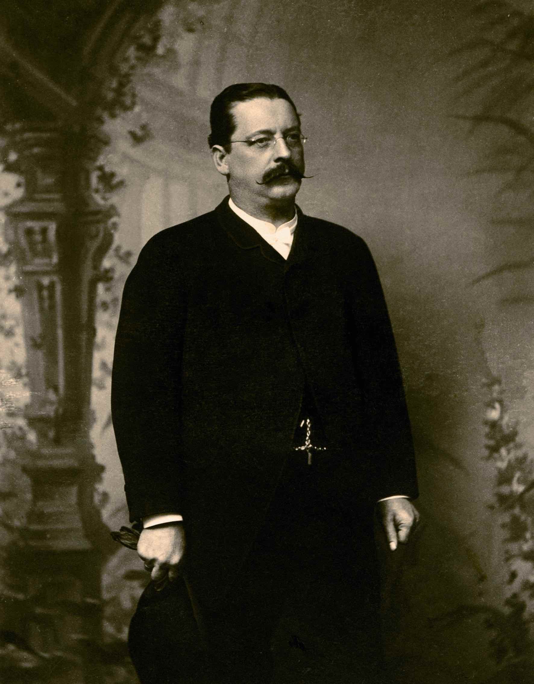sirketin-kurucusu-gottfried-schenker-credit-db-schenker.jpg
