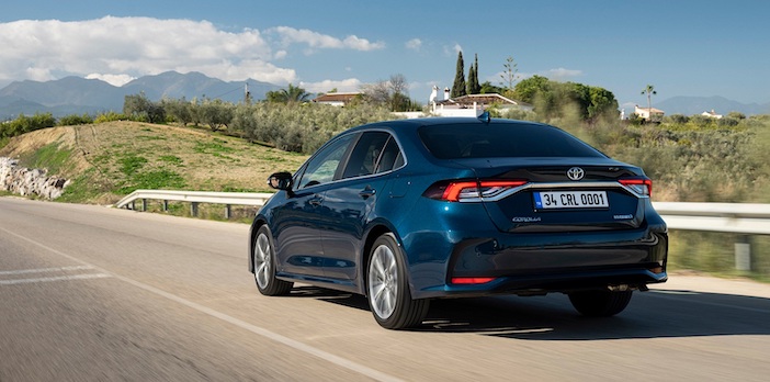 yeni-toyota-corolla-4.jpg